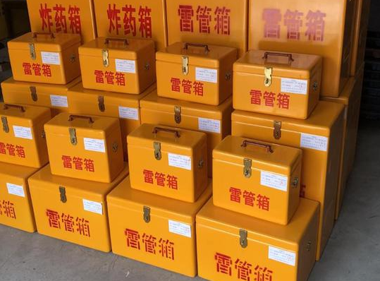 冯坡镇玻璃钢雷管箱的使用寿命一般是多少？