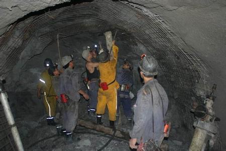 冯坡镇工程爆破中的危险因素分析以及应对工程爆破危险的措施