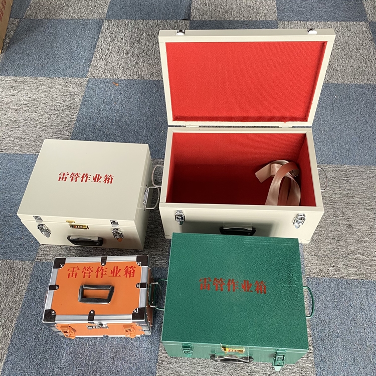 冯坡镇爆破工程作业箱如何选择？玻璃钢与传统材质的全面对比